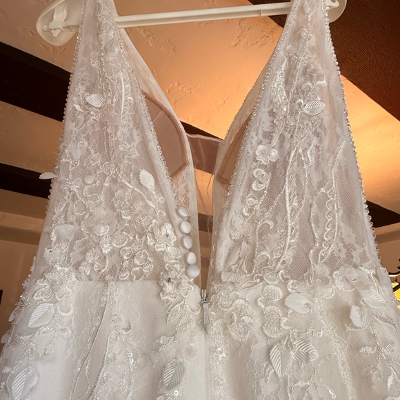 NWT Pronovia Wedding Dress - Picture 13 of 14